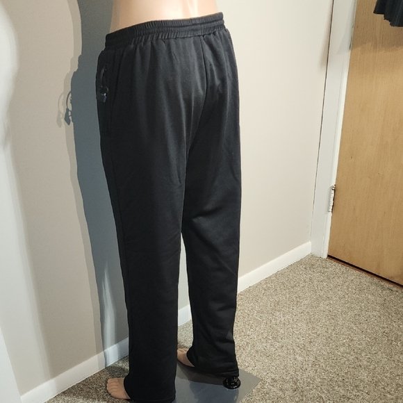 Black Heated Sweatpants for Men - Picture 8 of 12